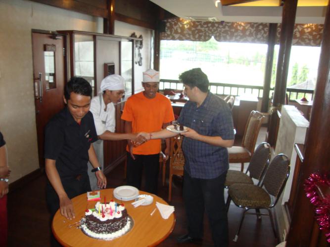 Birth Day Staff, bali indian restaurant, indian food restaurant in bali